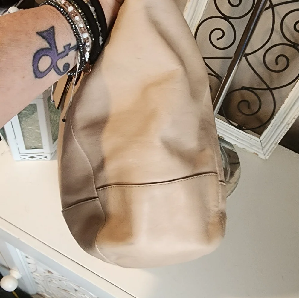 Coach Chelsea Jayden Carryall Bag In Gaucho Italian Leather 16 X 11 X 3.5 - Picture 3 of 8